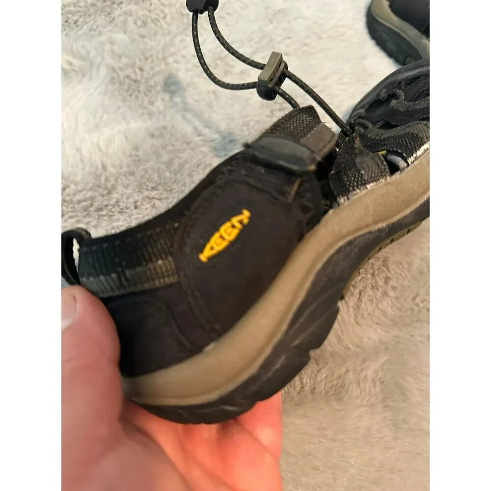 KEEN Big Kids' 4 Newport H2